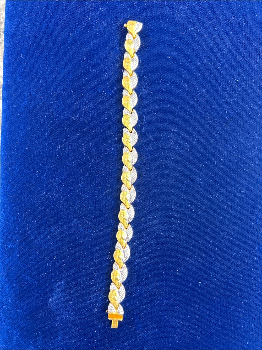 Elegant Two-Tone Leaf Link Bracelet - Two tone Gold